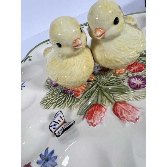 Egg Platter With 2 Baby Chics, Butterfly & Tulips.‎ Vintage 10” Diameter - Picture 15 of 16